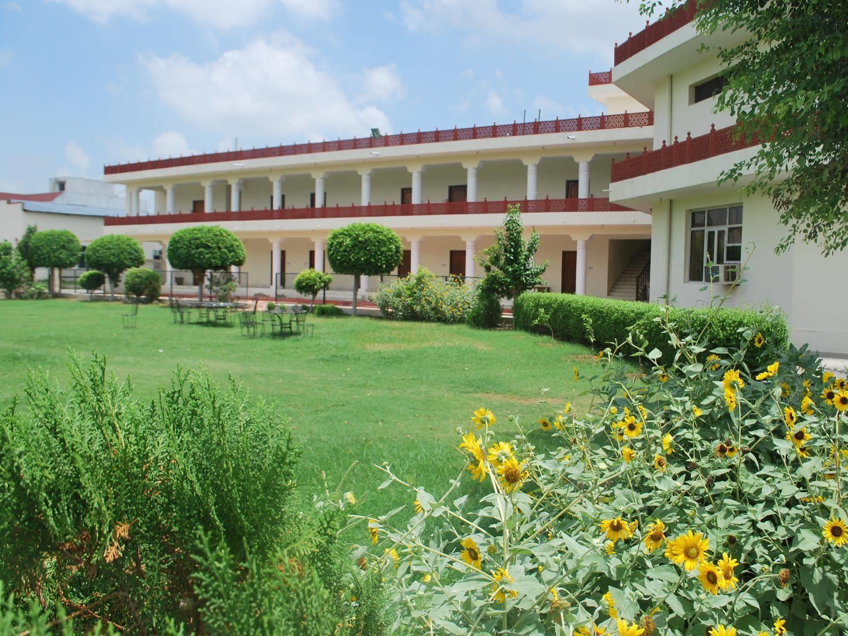 Regenta Resort Shyam Bharatpur Eksteriør bilde